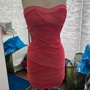 ❤️ Daisy strapless ruched midi dress size s- m